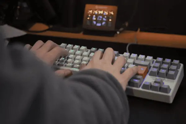 Cách sửa bàn phím bị liệt do phần mềm