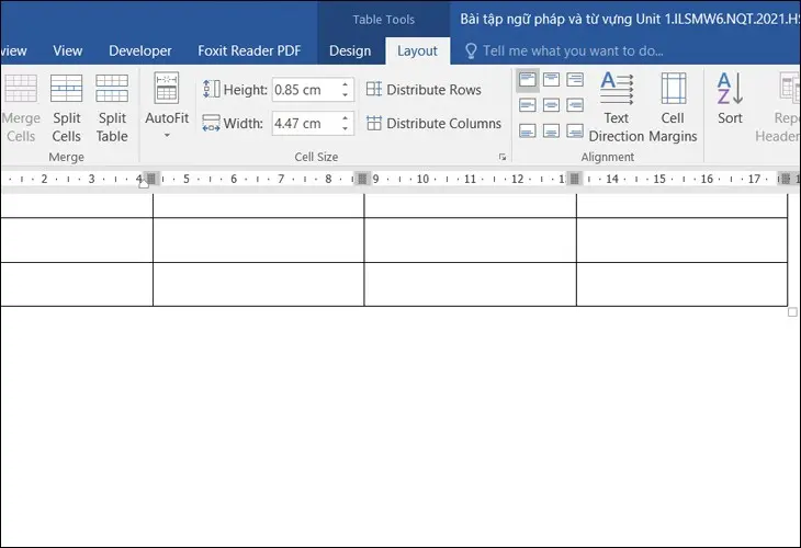 Xóa trang trong Word ở cuối bảng biểu bước 1