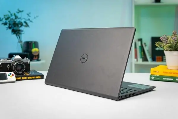 Laptop Dell Inspiron 15 3000