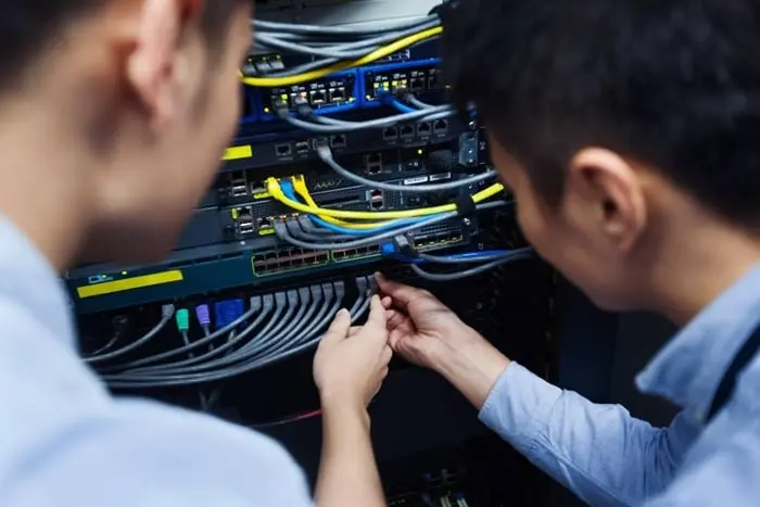 Thi Công Lắp Đặt – Tuân Thủ Quy Trình Kỹ Thuật Chuẩn Quốc Tế
